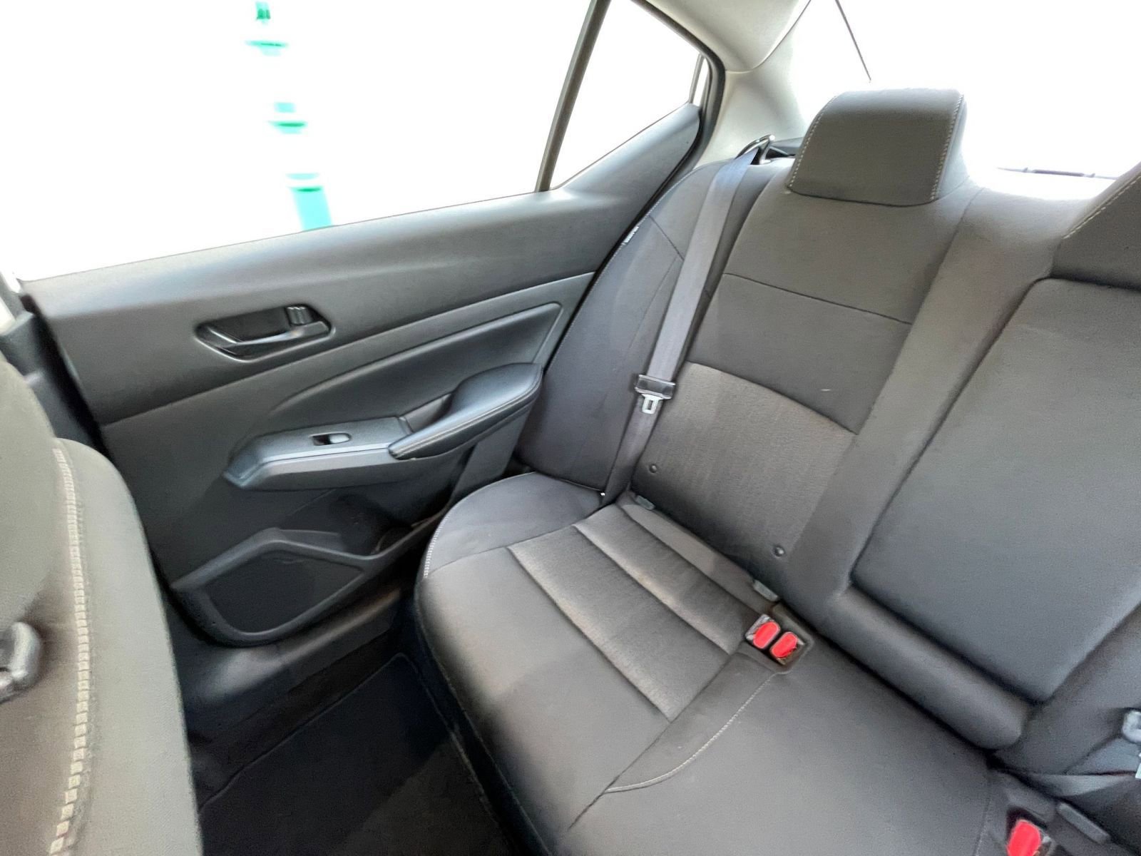 Used 2025 Nissan Altima 2.5 SV image 39