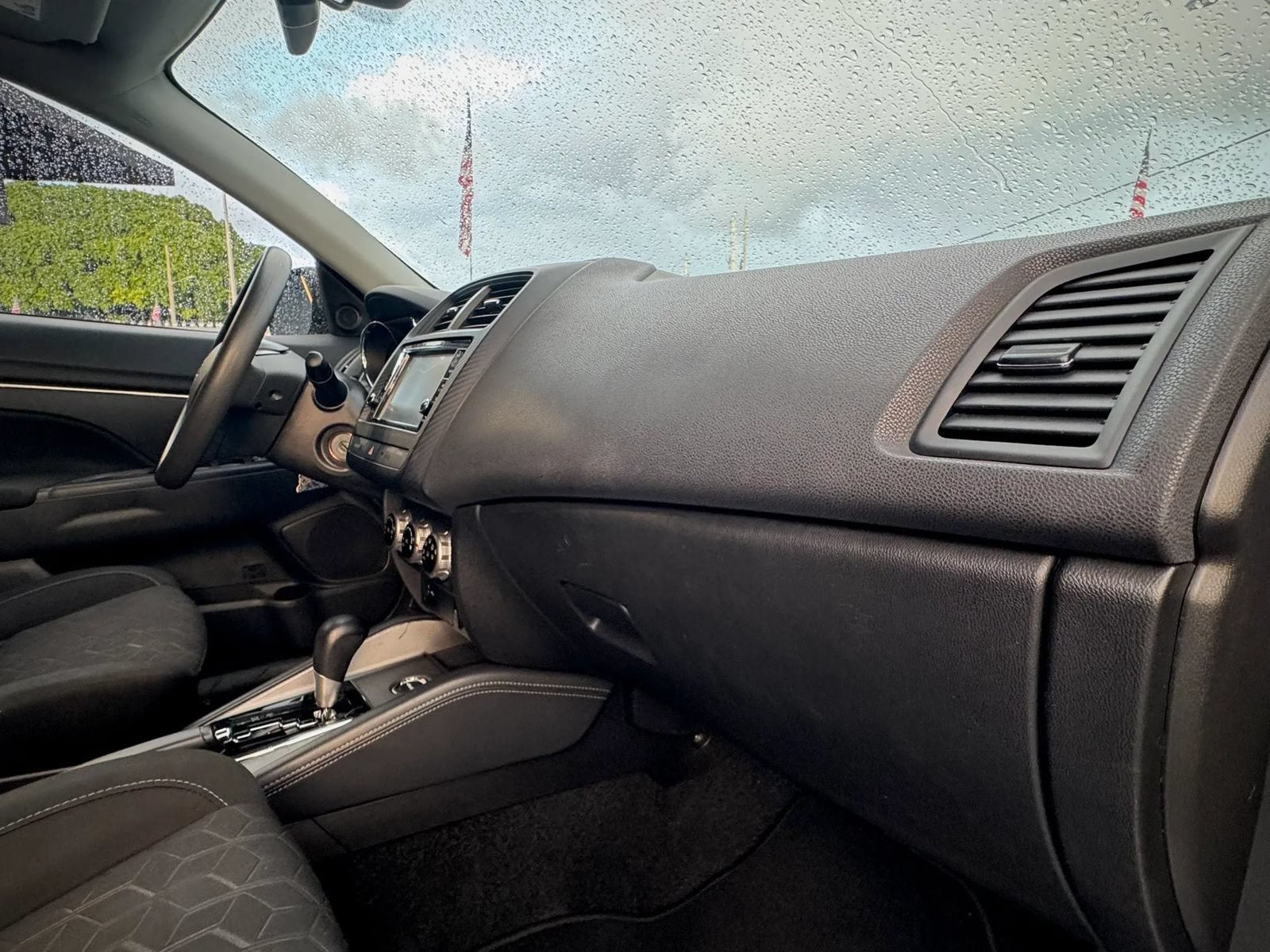 Used 2023 Mitsubishi Outlander Sport AWD image 24
