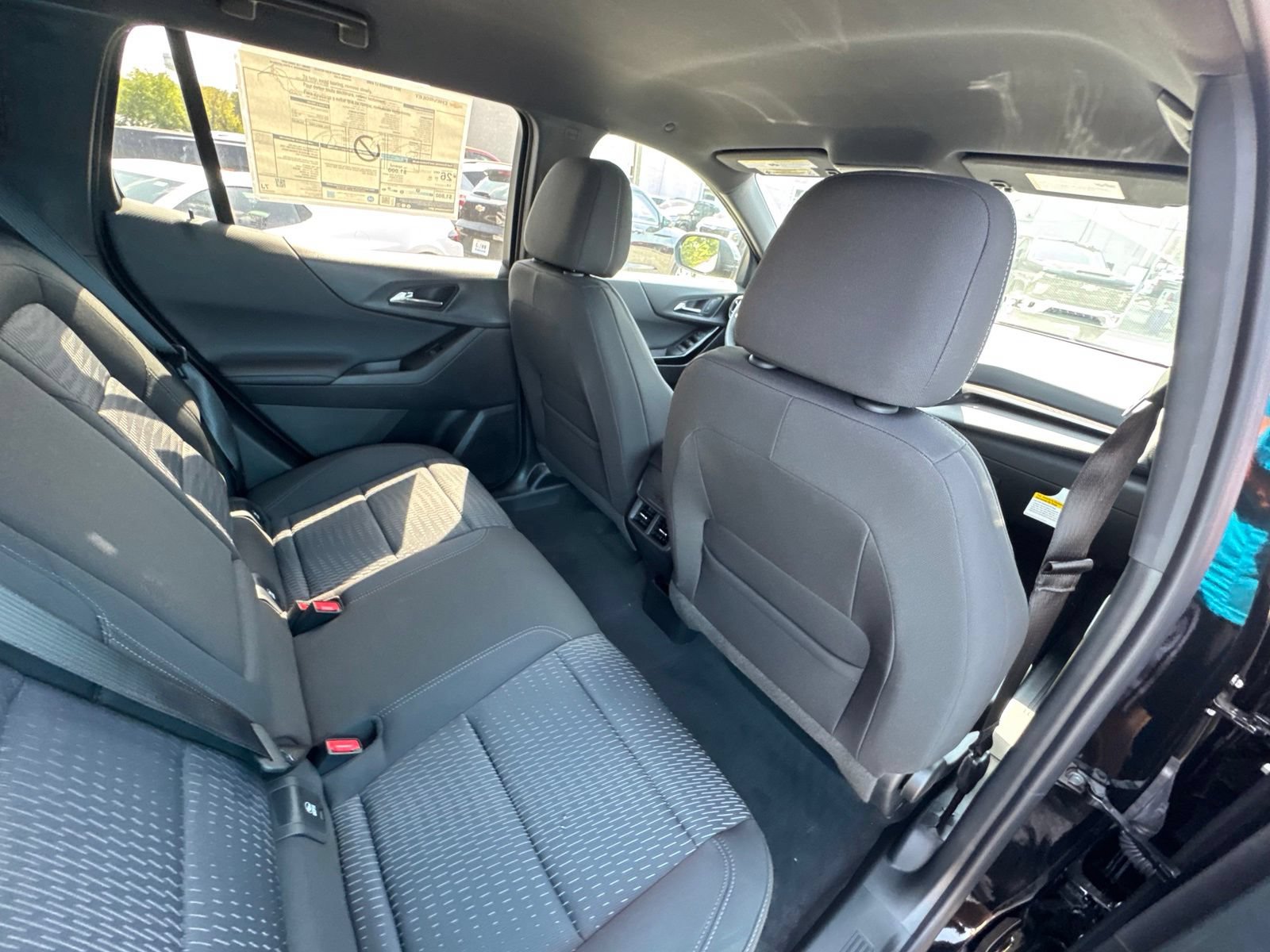 New 2027 Chevrolet Equinox LT AWD/4WD image 31