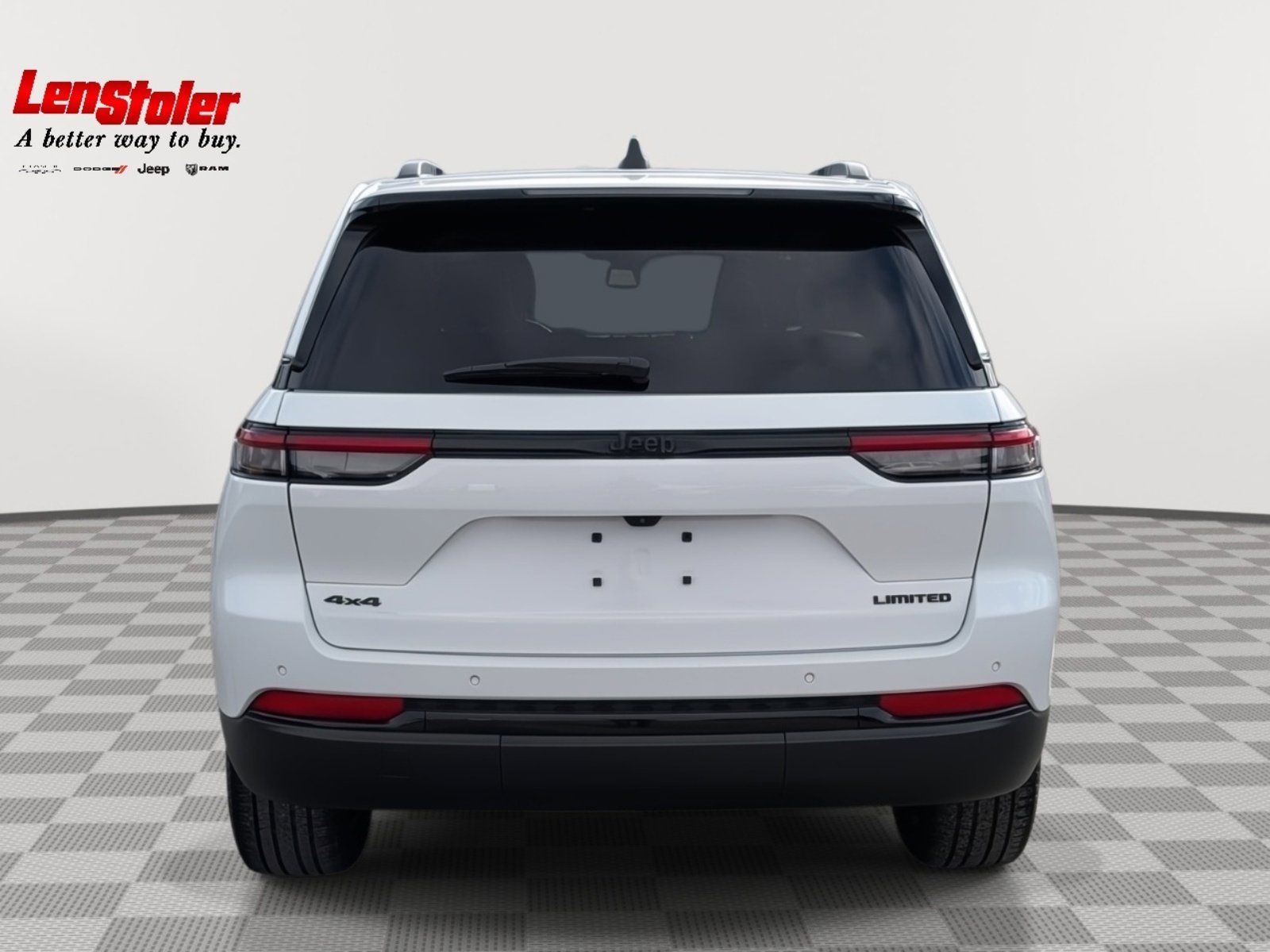 Used 2023 Jeep Grand Cherokee Limited w/ Black Appearance Package image 4