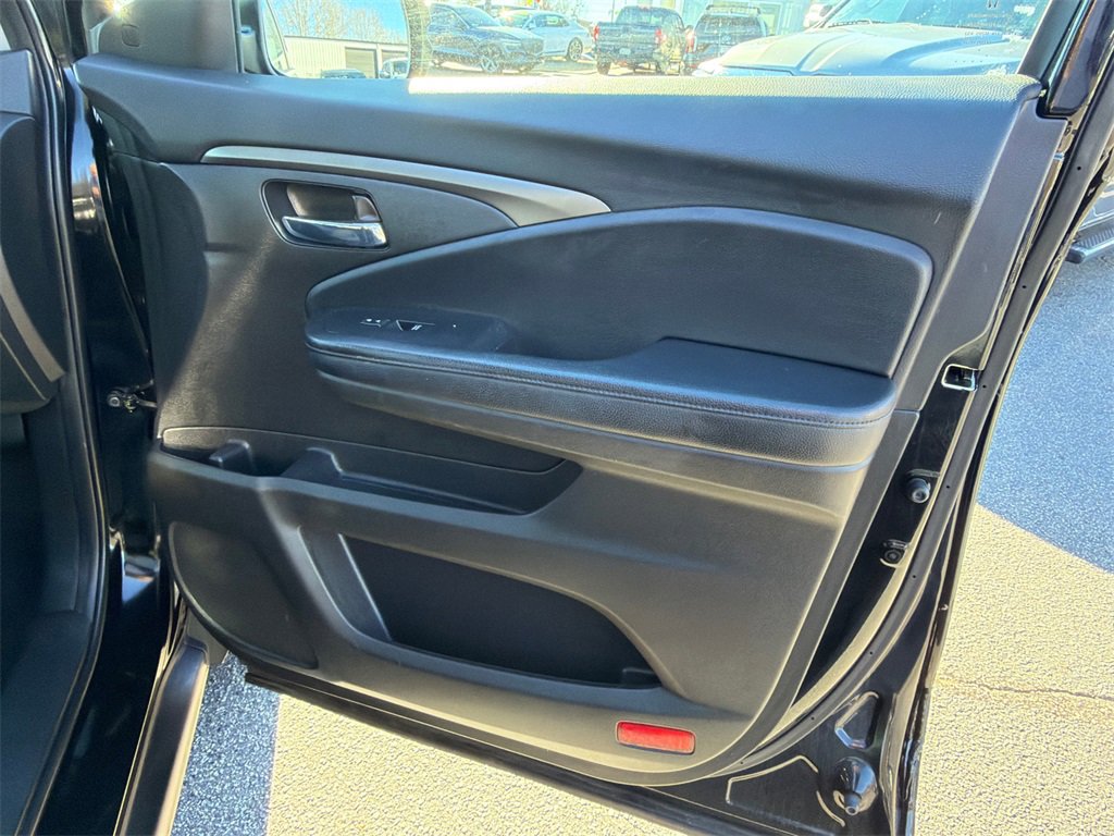 Used 2022 Honda Pilot Special Edition image 14