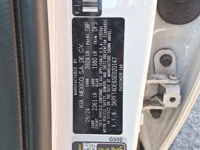 Certified 2025 Kia K4 FWD image 27