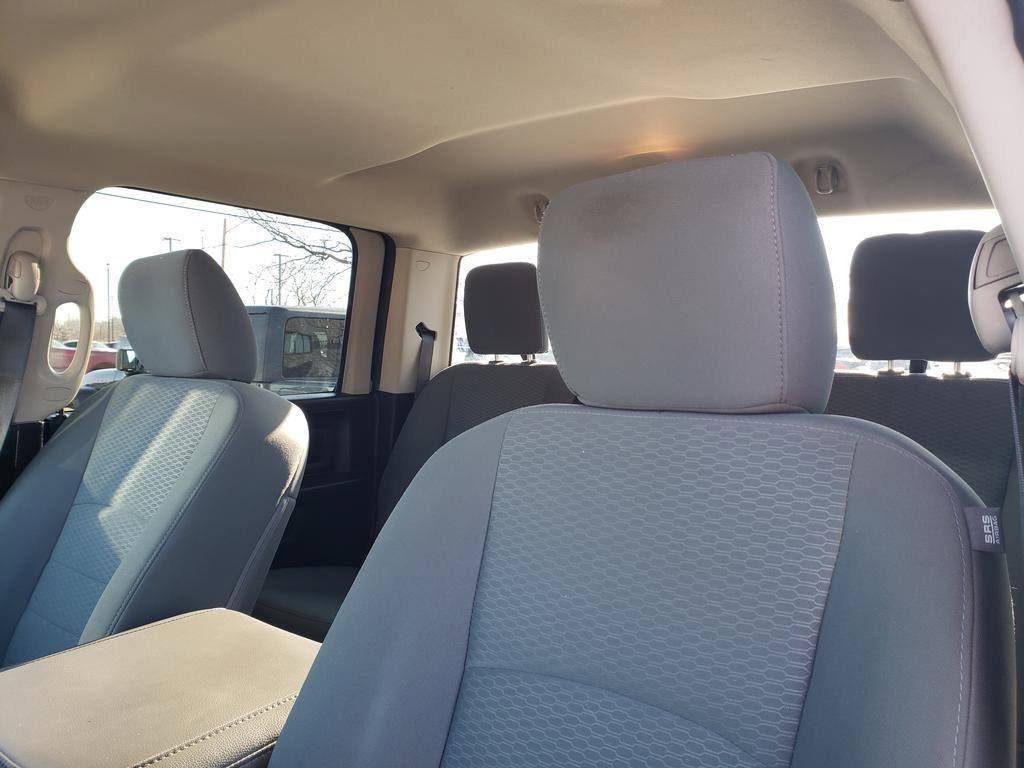 Used 2016 RAM 1500 Express image 28