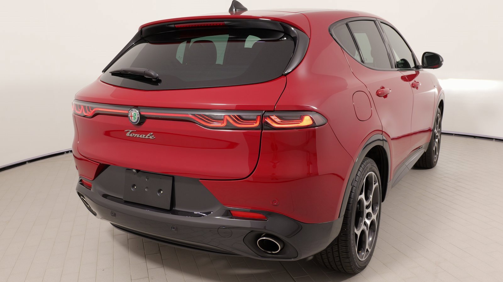 Used 2024 Alfa Romeo Tonale Veloce image 33