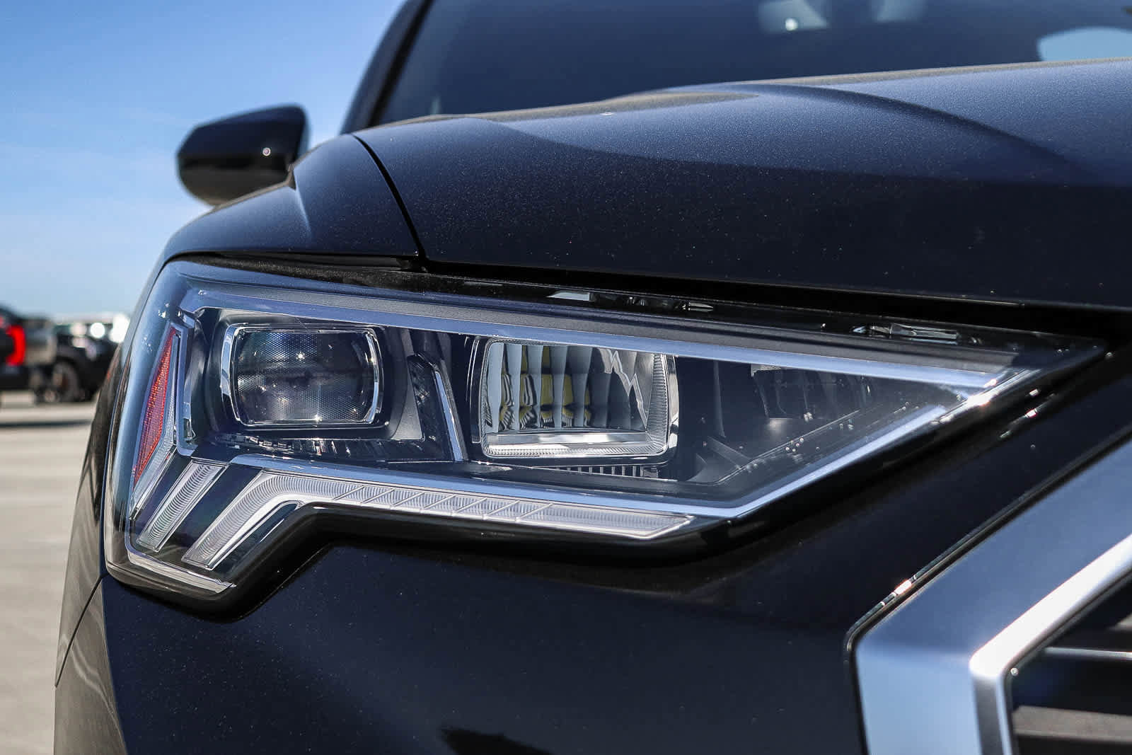 Used 2025 Audi Q3 2.0T Premium w/ Convenience Package image 9