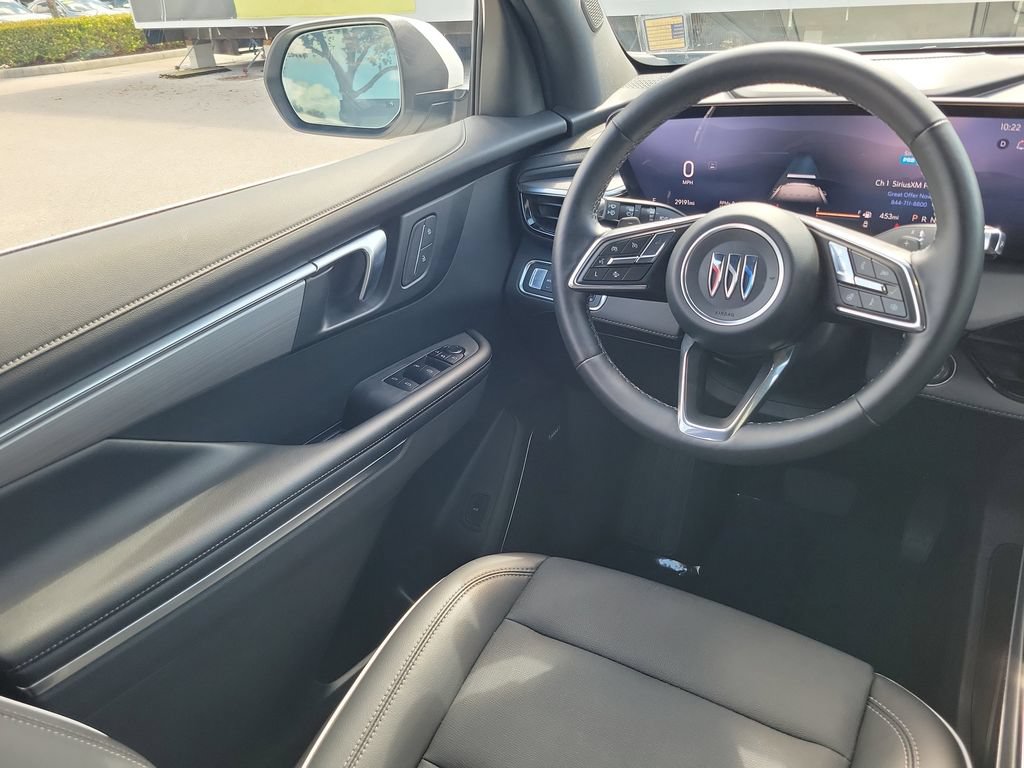Used 2025 Buick Enclave Preferred AWD/4WD image 20