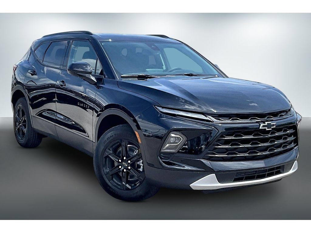 New 2026 Chevrolet Blazer LT w/ Convenience Package AWD/4WD image 2