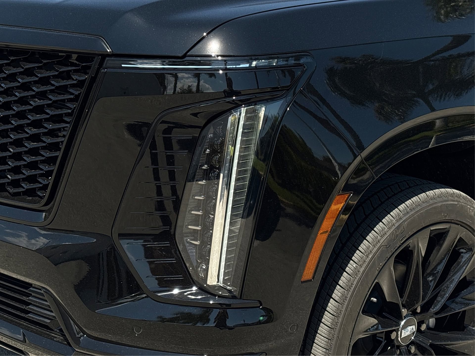 Used 2026 Cadillac Escalade Platinum Sport w/ LPO, ONYX Package image 14