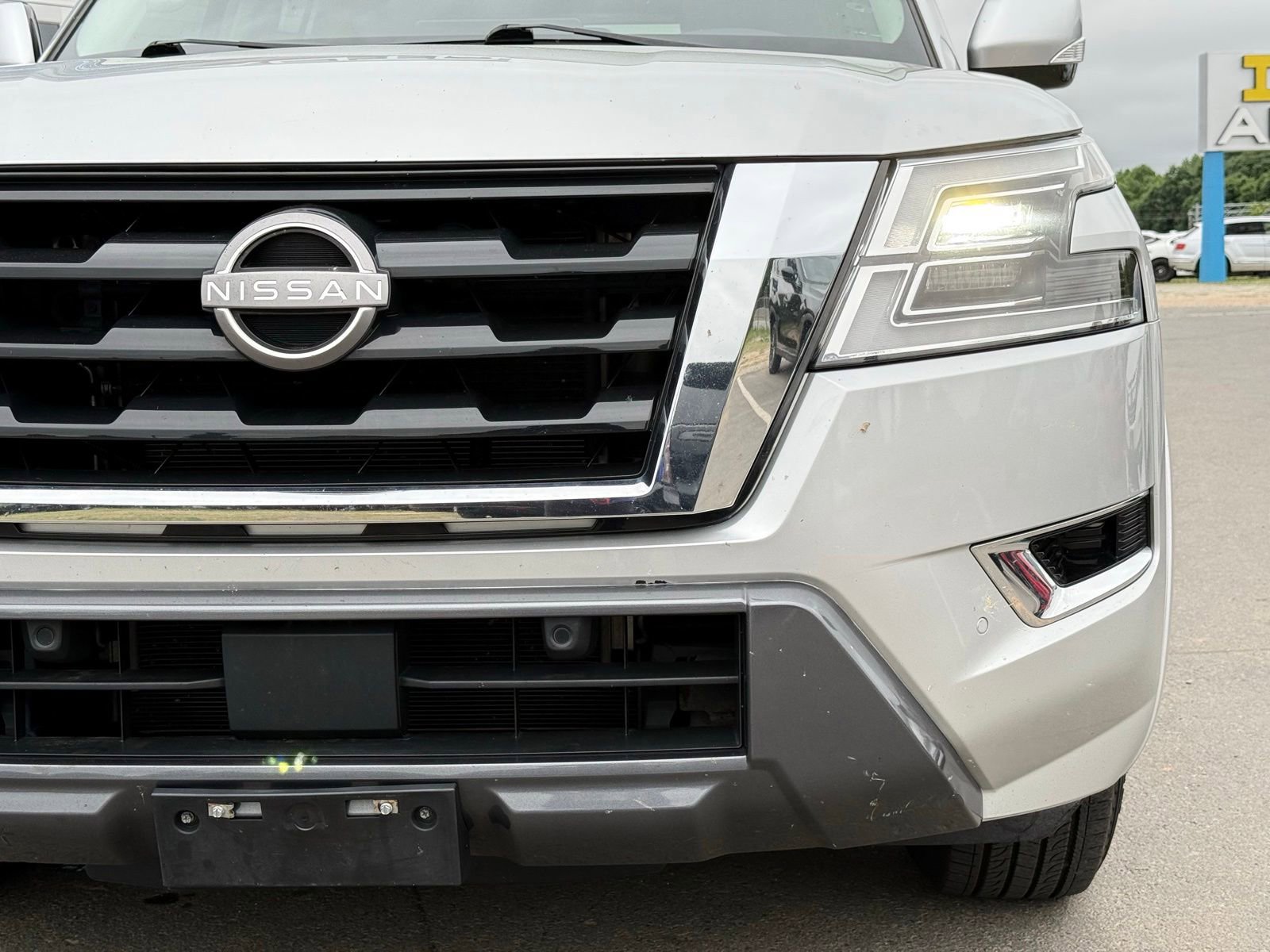 Used 2021 Nissan Armada SV AWD/4WD image 6
