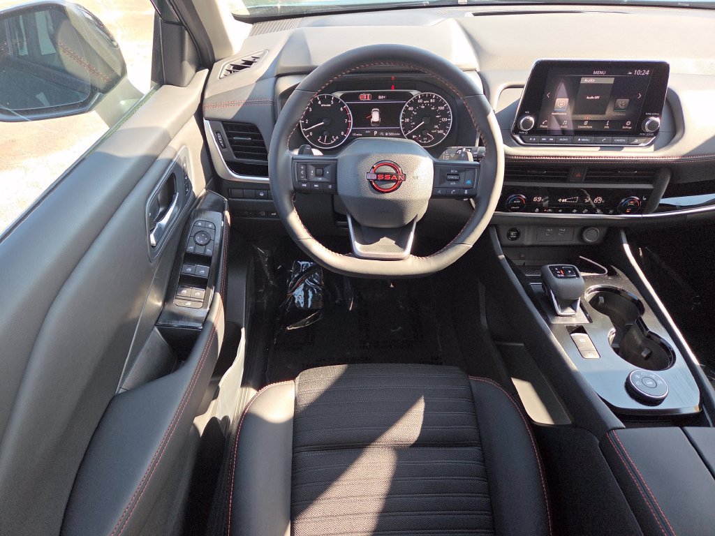 New 2026 Nissan Rogue SV w/ Rock Creek Premium Package AWD/4WD image 32