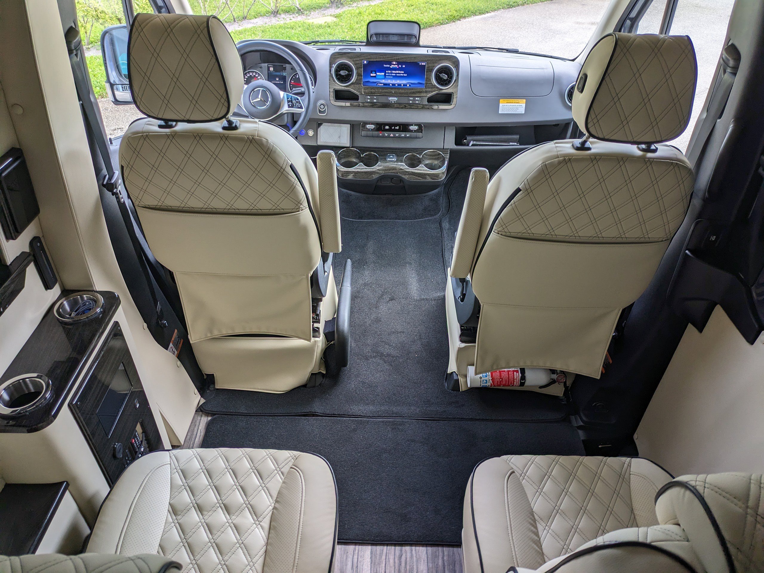 Used 2025 Mercedes-Benz Sprinter 144 Cargo image 47