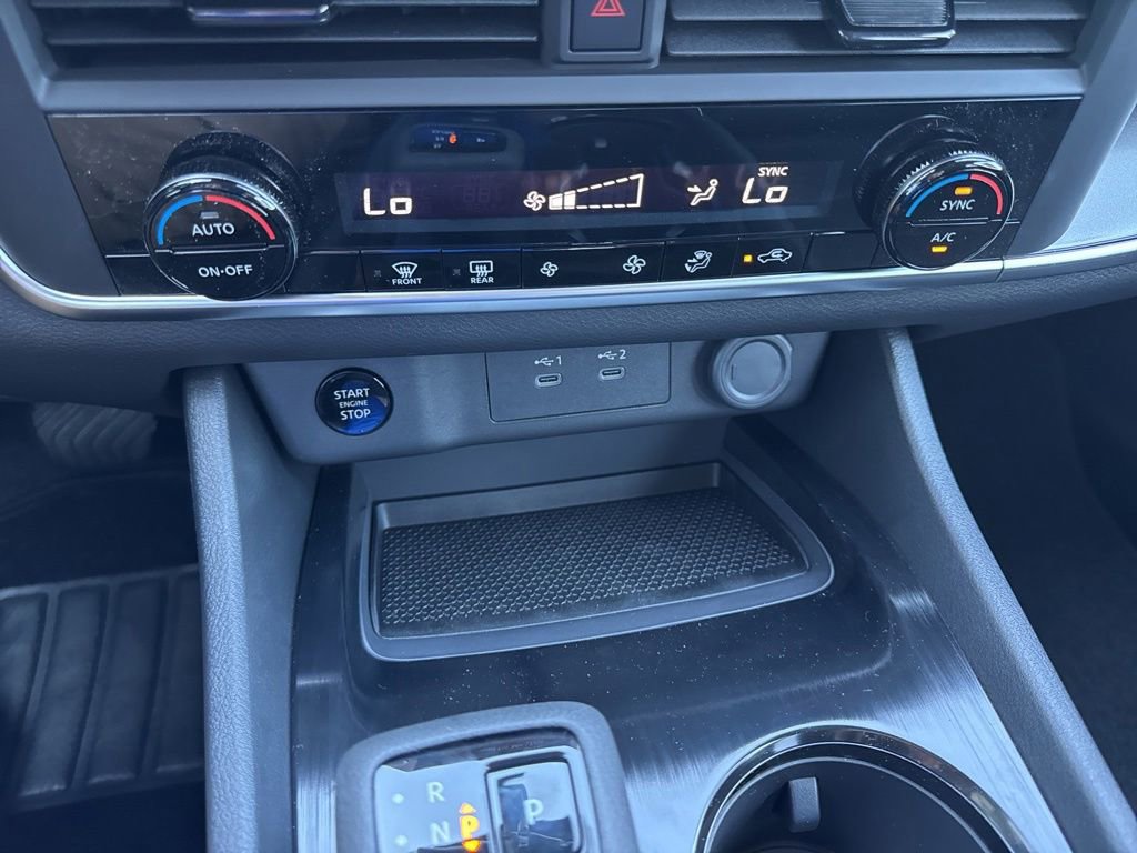 New 2026 Nissan Rogue SV FWD image 30