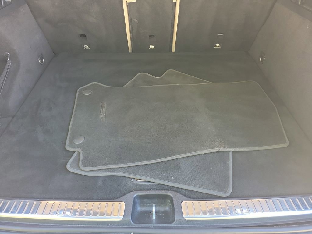 Used 2020 Mercedes-Benz GLC 300 4MATIC image 14