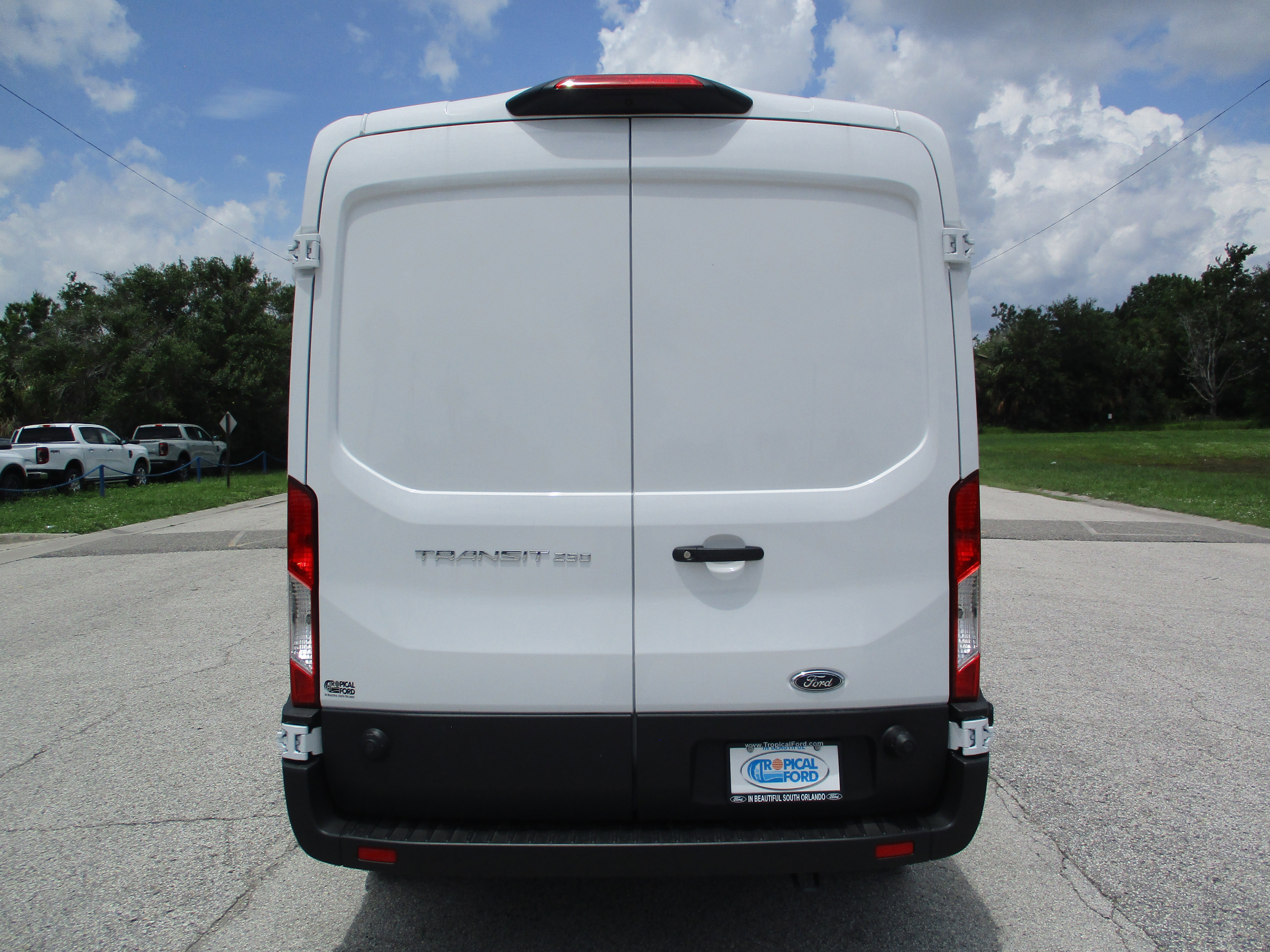 New 2025 Ford Transit 250 148 Medium Roof image 6