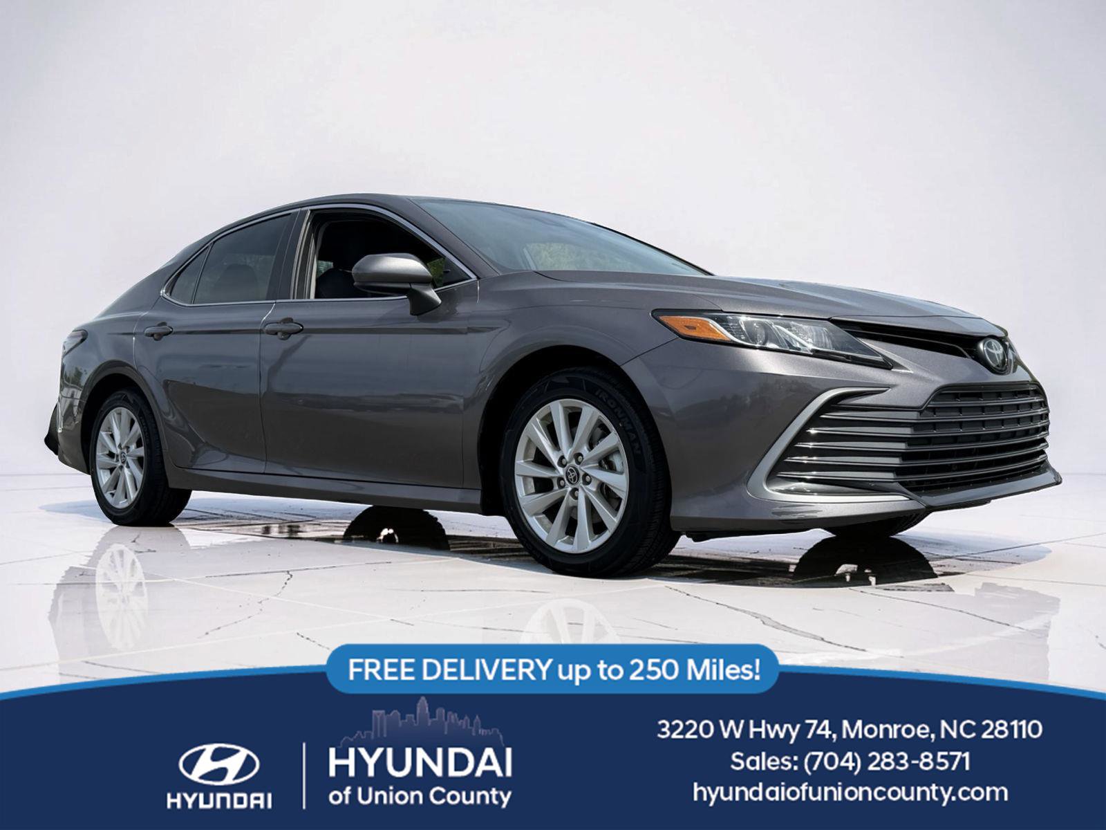 Used 2024 Toyota Camry LE FWD image 1