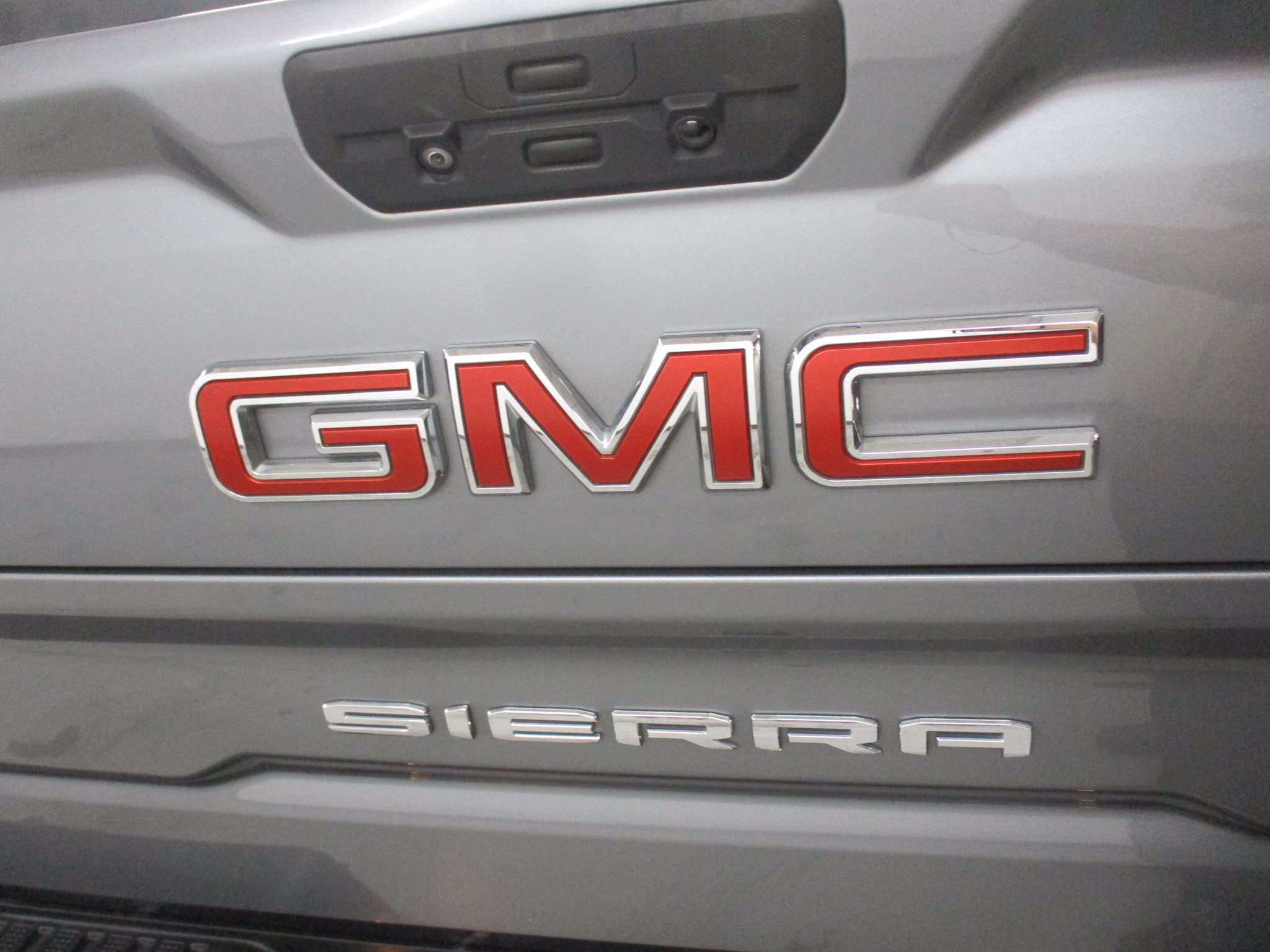 Certified 2022 GMC Sierra 1500 AT4 w/ AT4 Premium Package AWD/4WD image 11