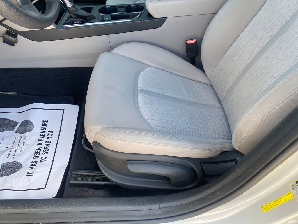 Used 2016 Hyundai Sonata SE image 14