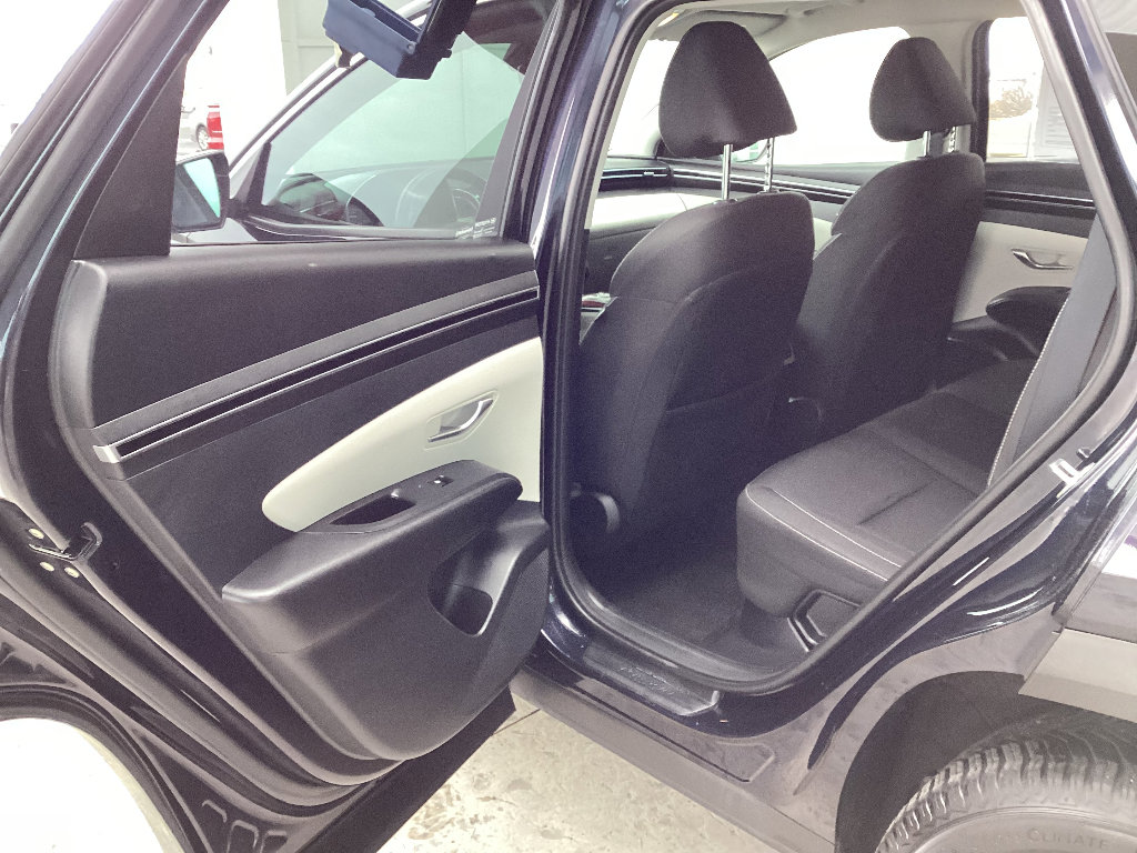 Used 2023 Hyundai Tucson Blue image 16