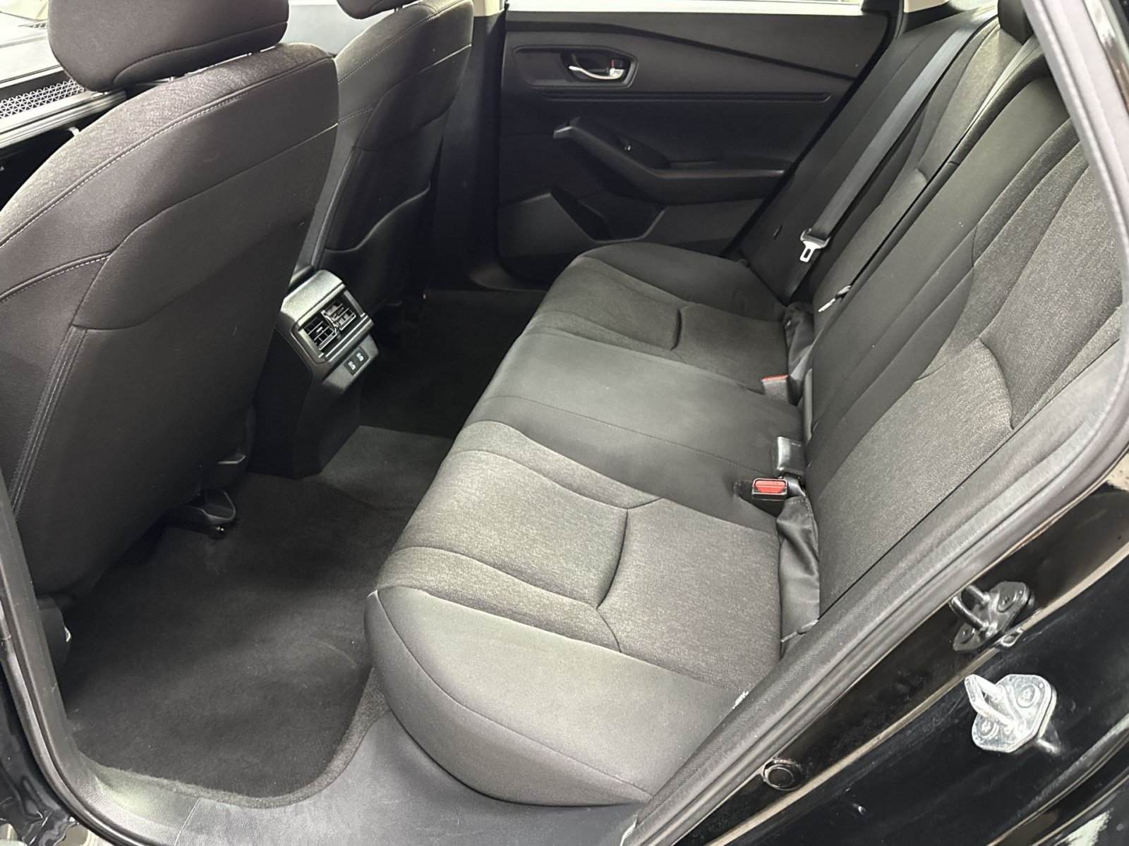 Used 2025 Honda Accord SE image 36