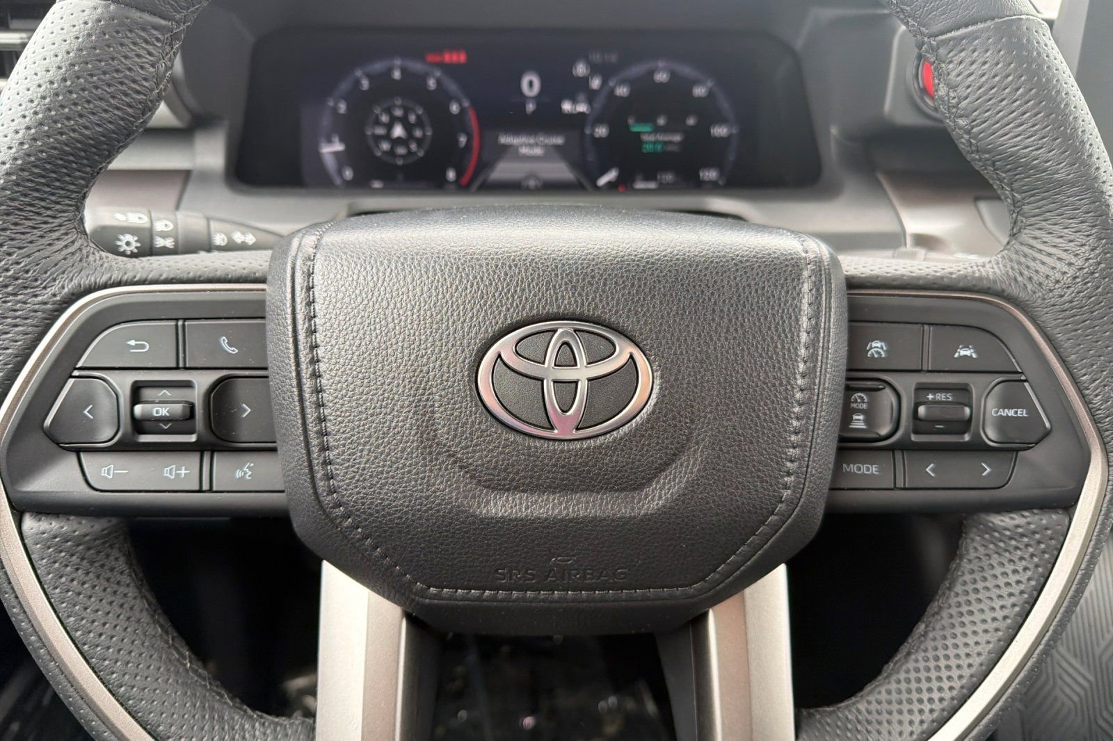 Used 2025 Toyota Tacoma TRD Sport AWD/4WD image 19