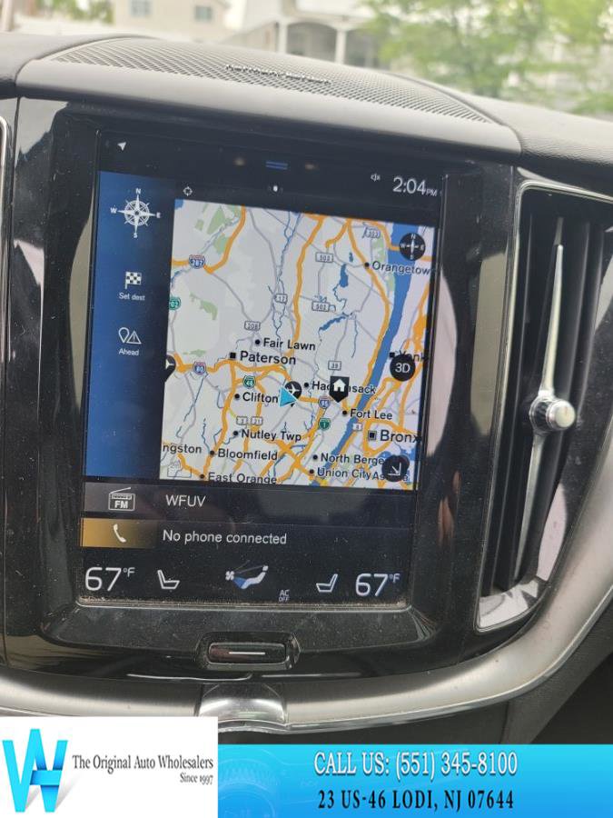 Used 2019 Volvo XC60 T6 Momentum w/ Multimedia Package AWD/4WD image 18