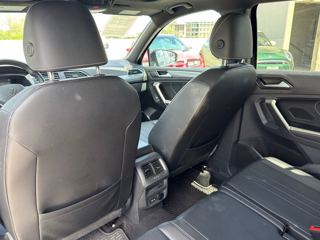 Used 2023 Volkswagen Tiguan SE R-Line image 24