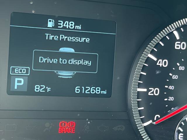 Used 2022 Kia Telluride EX w/ EX Premium Package FWD image 2