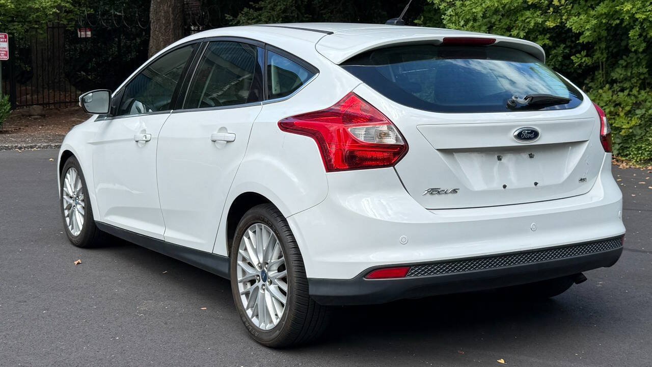 Used 2012 Ford Focus SEL FWD image 11