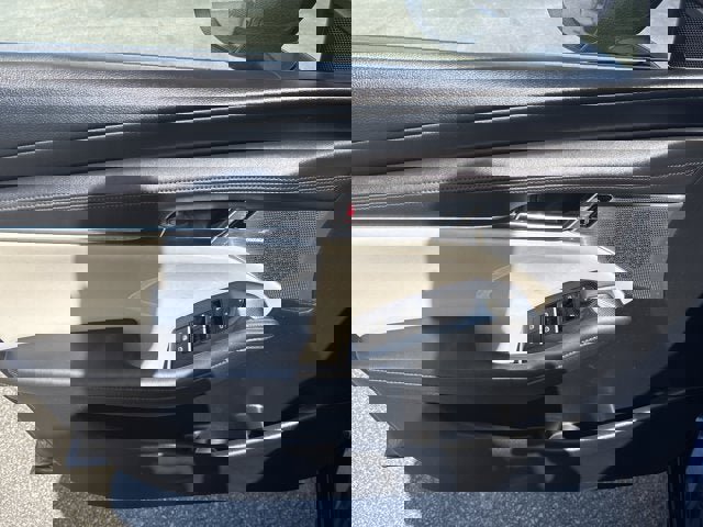 Used 2019 MAZDA MAZDA3 Hatchback w/ Preferred Package image 9