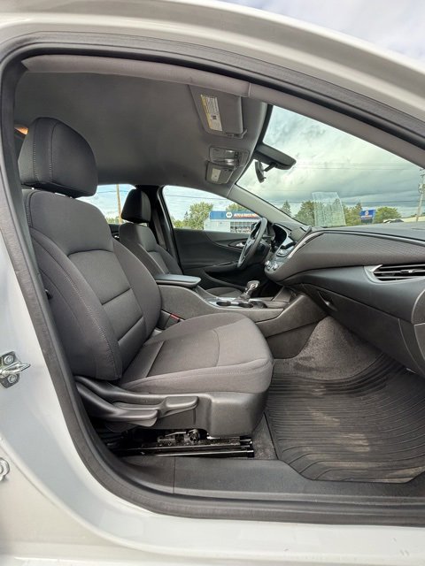 Used 2022 Chevrolet Malibu LS w/ Driver Confidence Package image 13