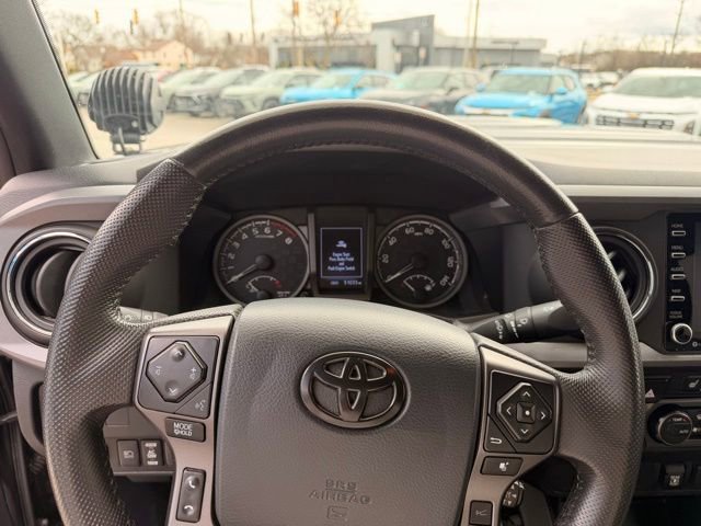 Used 2020 Toyota Tacoma TRD Sport image 17