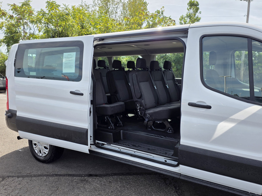 Used 2024 Ford Transit 350 XLT RWD image 9