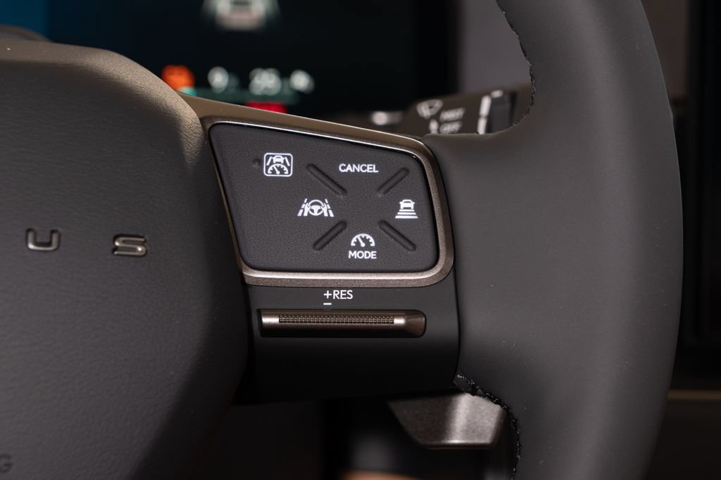 New 2026 Lexus ES 350e FWD image 28