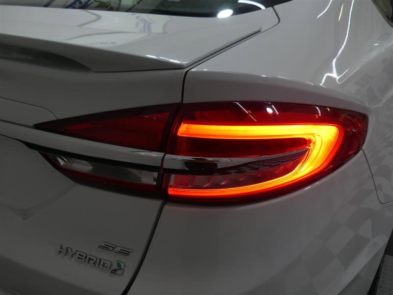 Used 2017 Ford Fusion SE w/ Equipment Group 601A image 15