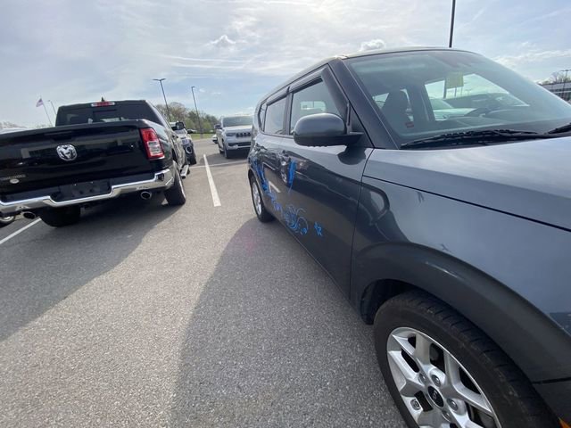 Used 2022 Kia Soul LX w/ Technology Package image 13