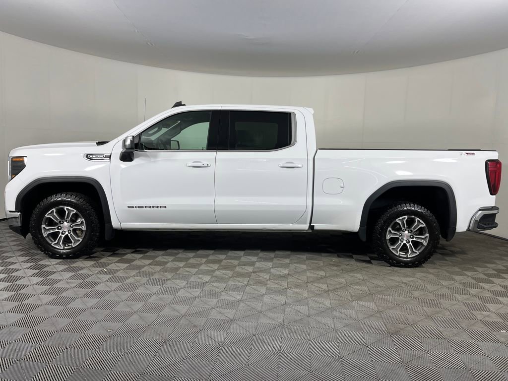 Used 2024 GMC Sierra 1500 SLE w/ X31 Off-Road Package image 9