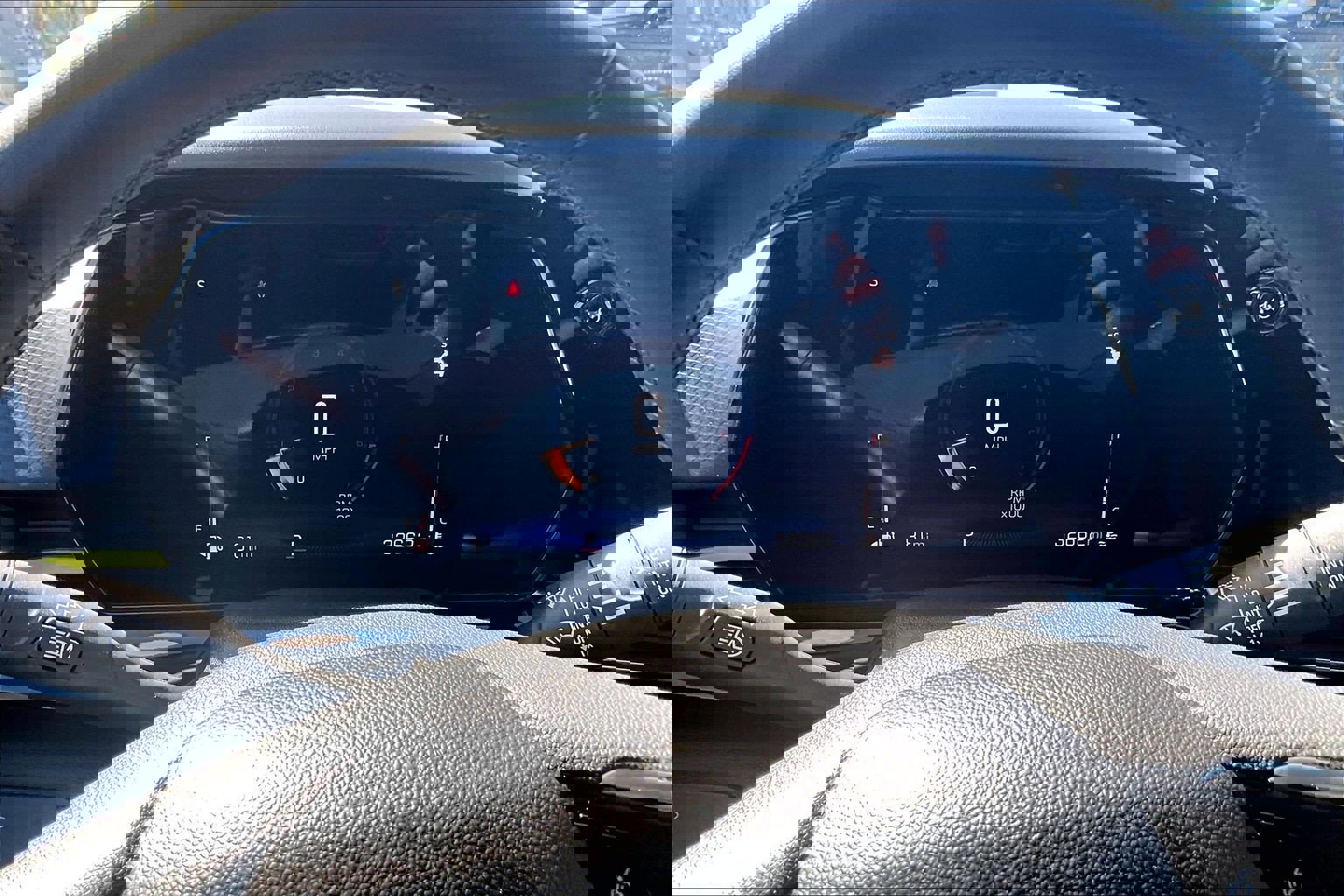 Used 2024 Chevrolet Trax ACTIV w/ Sunroof Package image 24