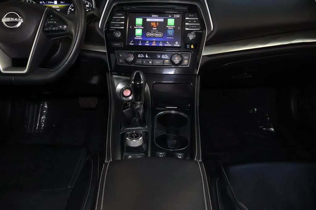 Used 2023 Nissan Maxima SV w/ Floor Mat Group FWD image 17
