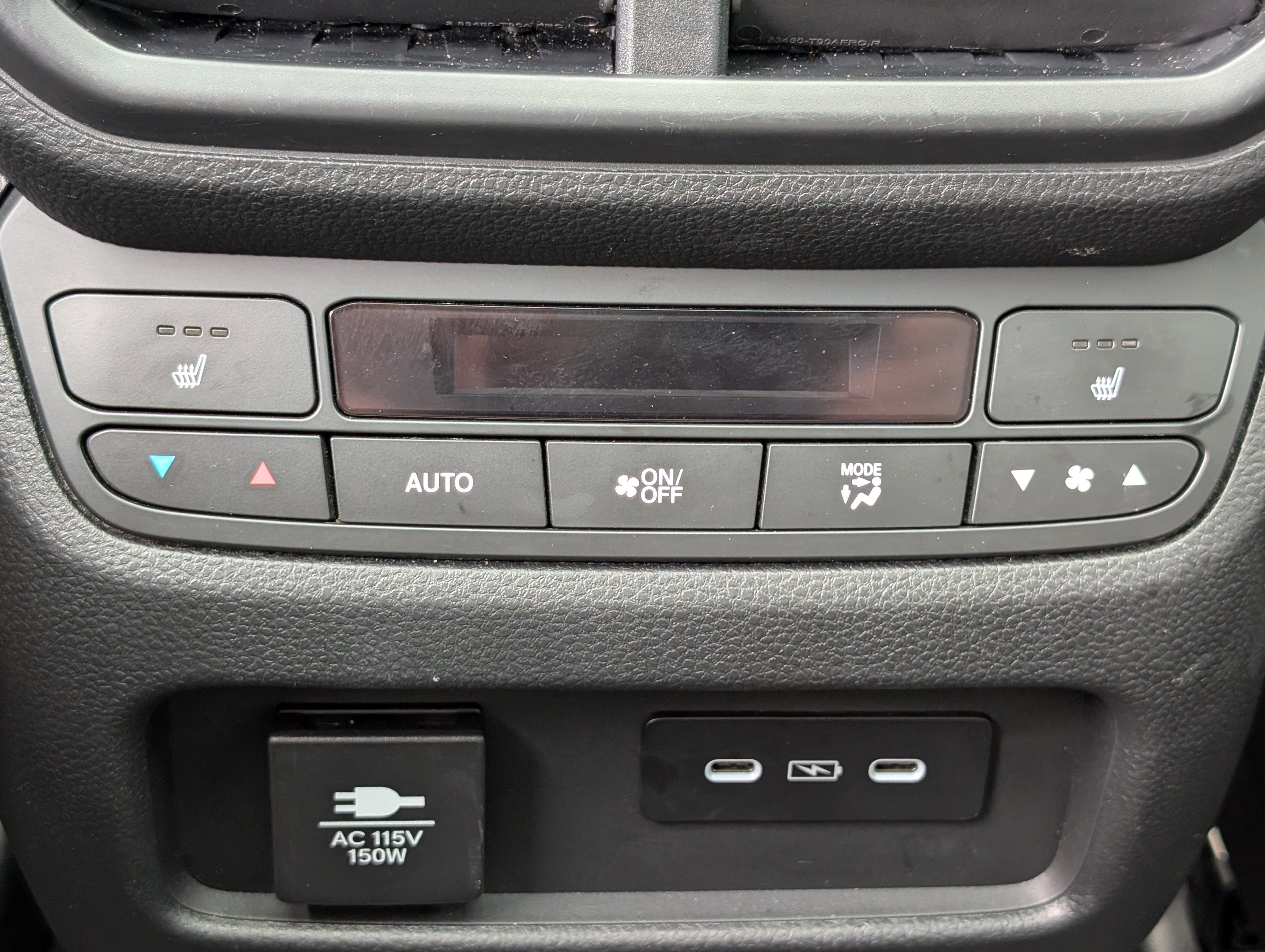 Used 2025 Honda Pilot Elite image 17