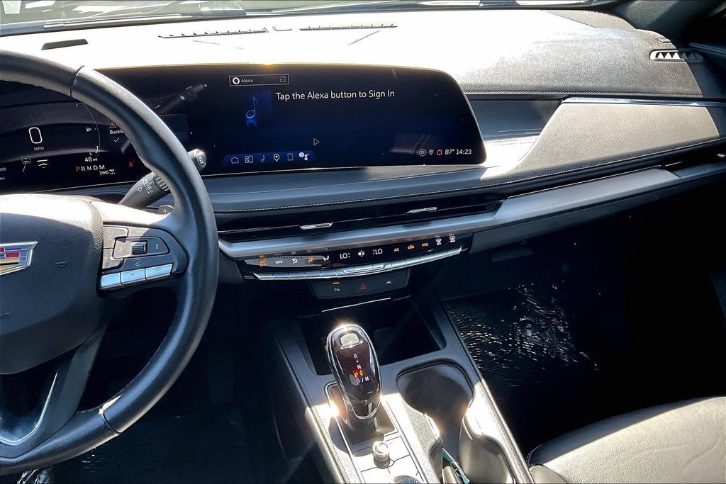 Used 2025 Cadillac XT4 Premium Luxury AWD/4WD image 8