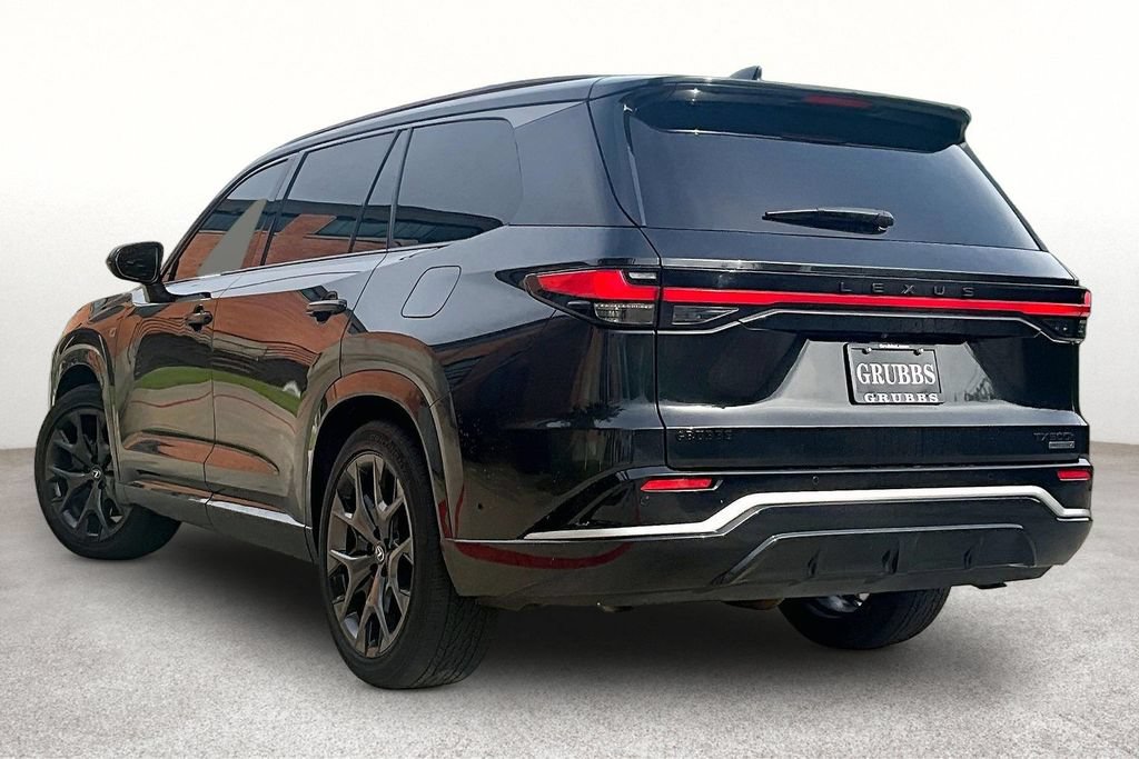 Used 2025 Lexus TX 500h AWD w/ Technology Package image 16