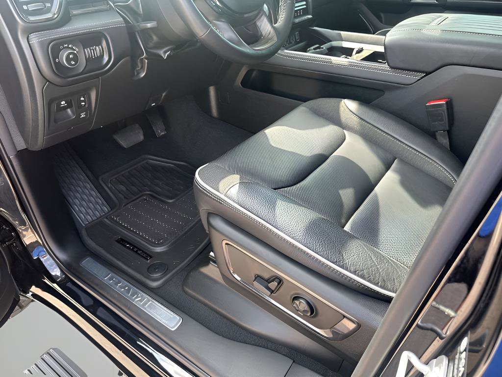 Used 2025 RAM 1500 Limited w/ Off Road Group image 28