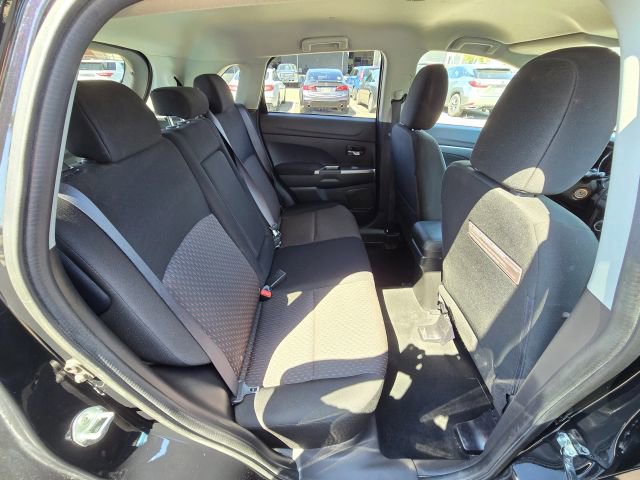 Used 2018 Mitsubishi Outlander Sport ES image 13