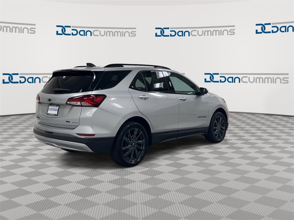 Used 2022 Chevrolet Equinox RS w/ RS Leather Package image 8