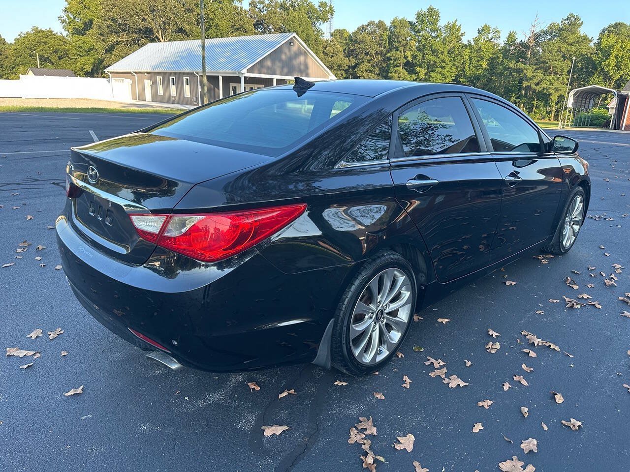 Used 2013 Hyundai Sonata SE w/ Navigation & Sunroof Pkg FWD image 6