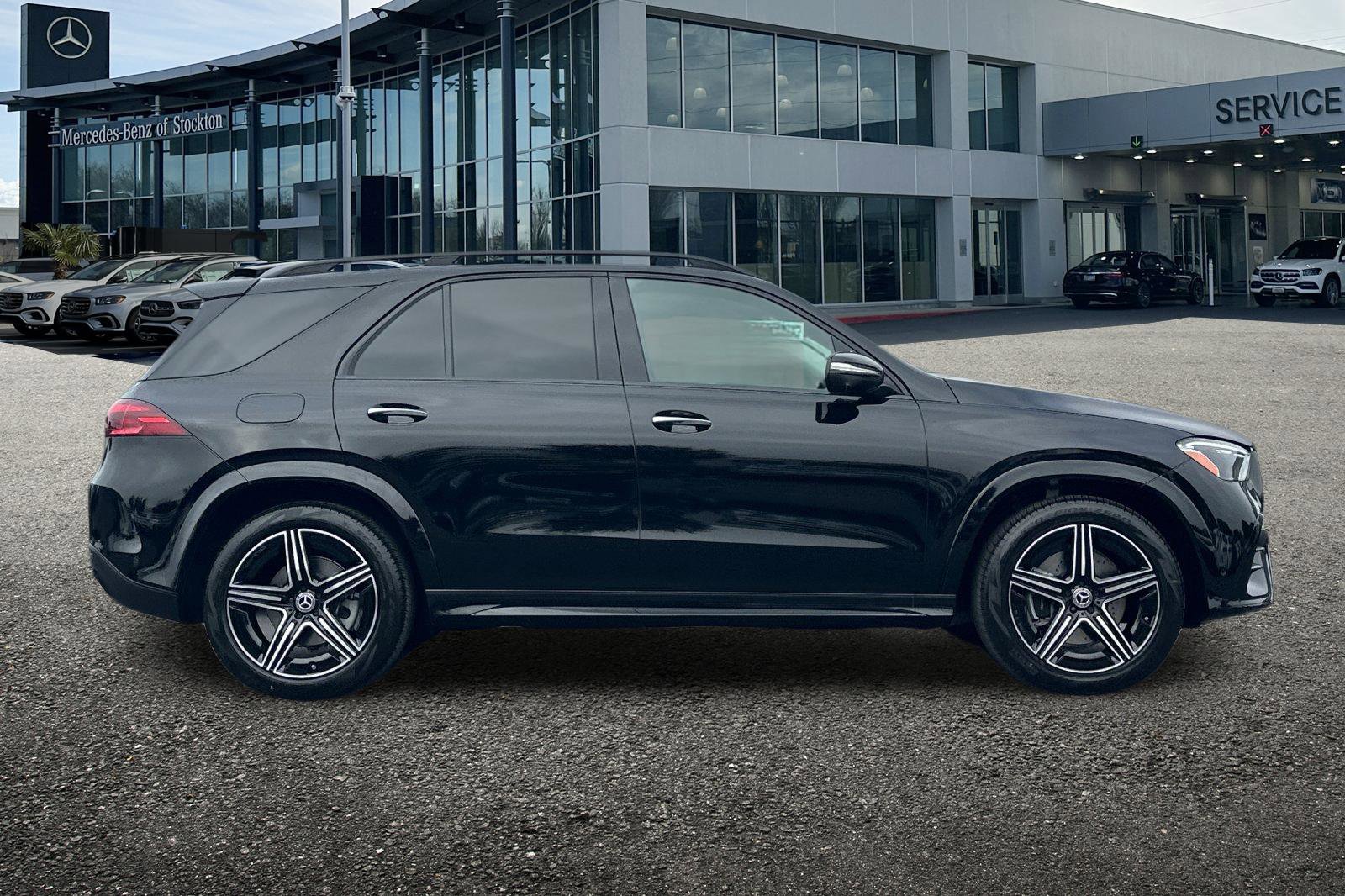 New 2026 Mercedes-Benz GLE 350 4MATIC image 3