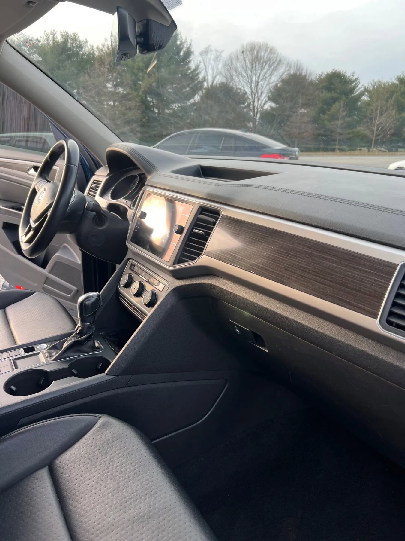Used 2019 Volkswagen Atlas SE image 19