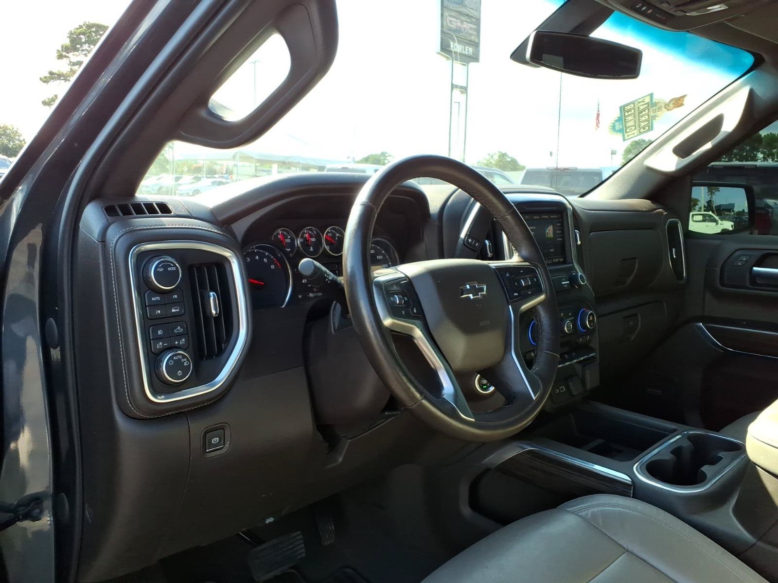 Used 2020 Chevrolet Silverado 1500 RST w/ Texas Edition AWD/4WD image 7