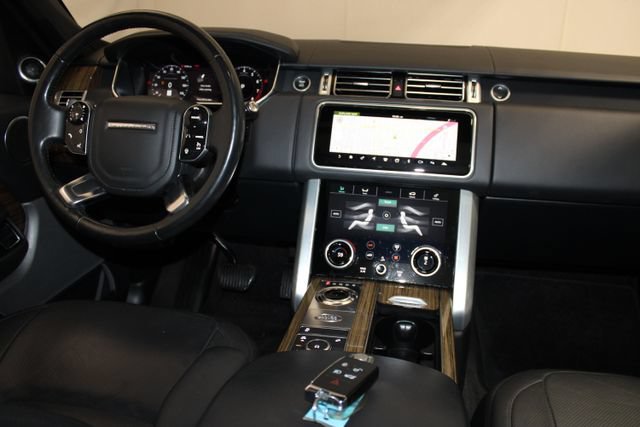 Used 2018 Land Rover Range Rover Supercharged AWD/4WD image 16