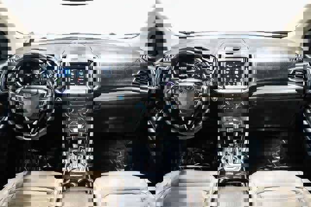 Used 2016 Ford Edge SEL w/ Equipment Group 201A image 12